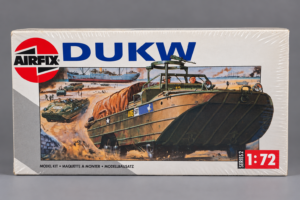 Airfix 02316 DUKW 1:76 sealed WWII amphibious vehicle model kit