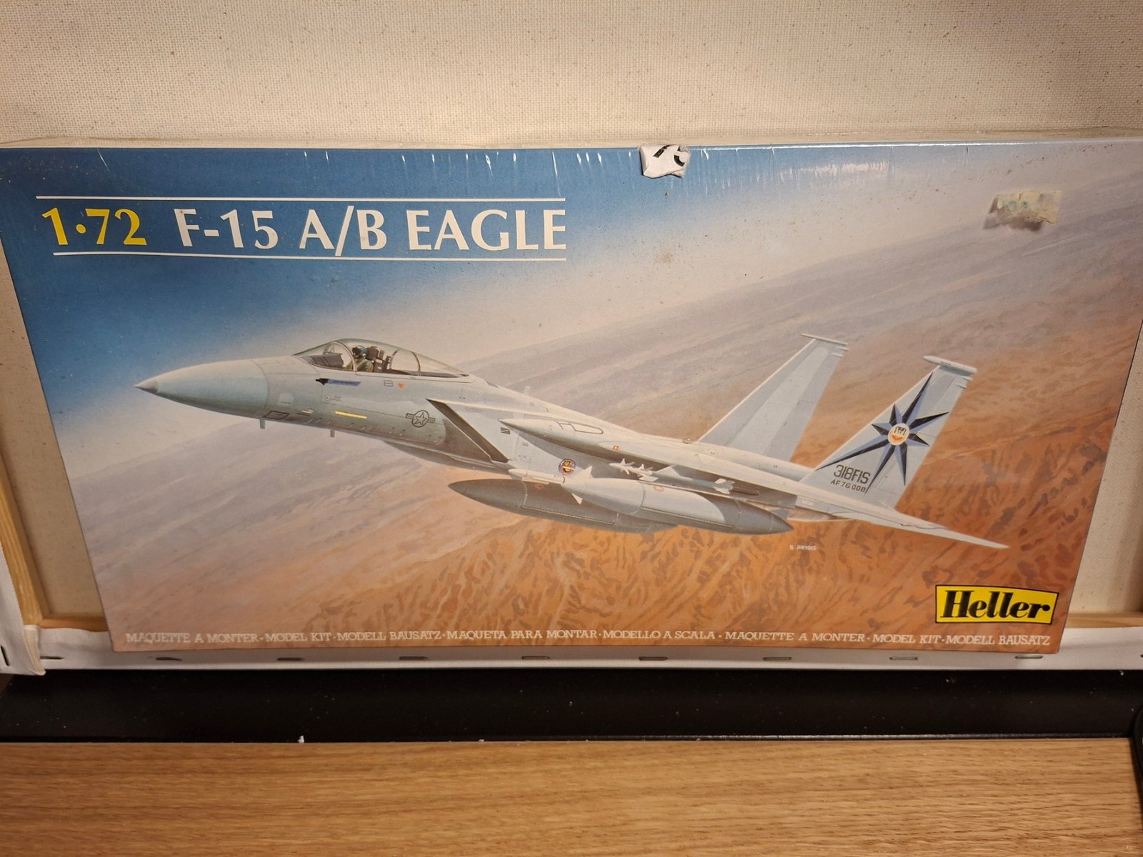 Heller 80336 F-15 Eagle 1:72 sealed fighter aircraft model kit